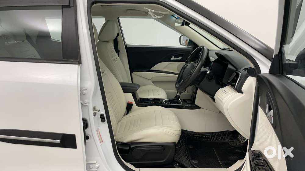 Mahindra Xuv 3xo Ax5l 1.2 Petrol At, 2024, Petrol