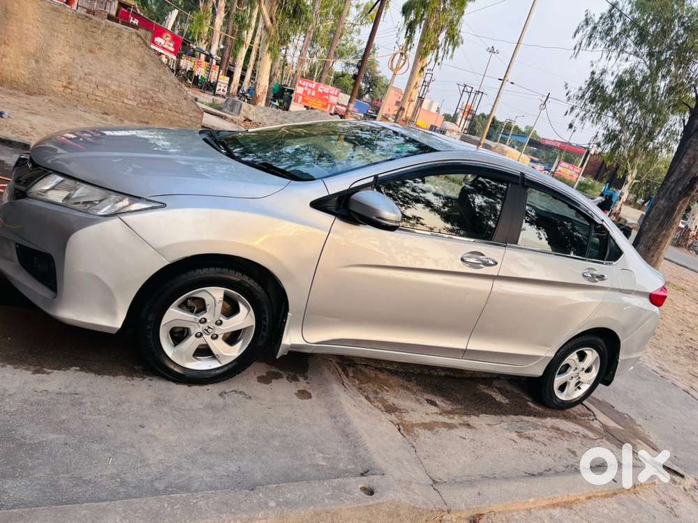 Honda City Hybrid 2016