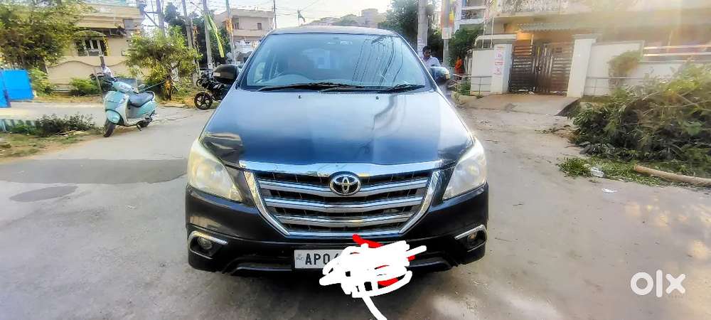 Toyota Innova 2010 Diesel 222000 Km Driven Insurance Runing
