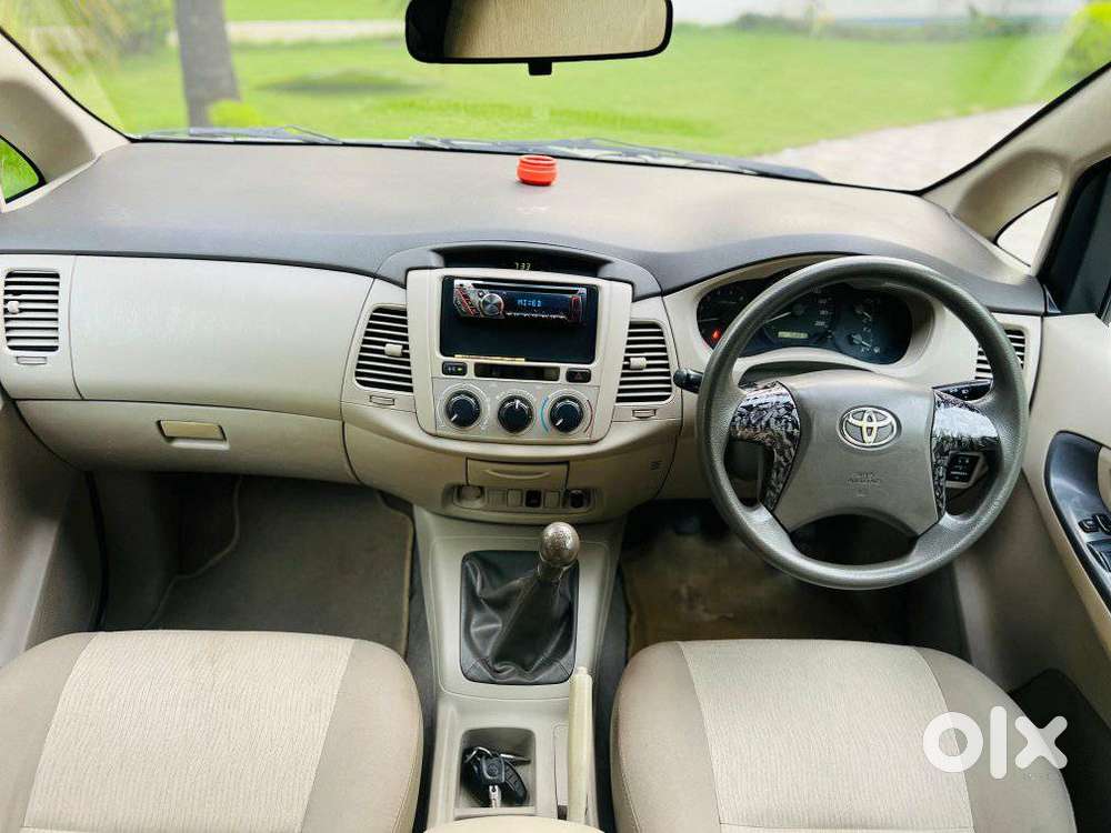 Toyota Innova 2012-2013 2.5 E Diesel Ms 7-seater, 2012, Diesel