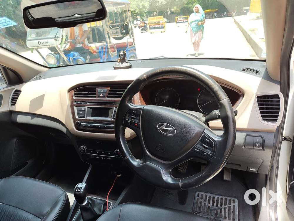 Hyundai Elite I20 Sportz (o) 1.2, 2015, Petrol