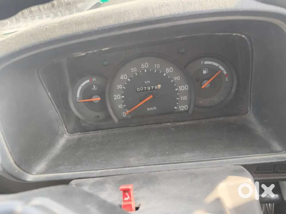 Maruti Suzuki Omni 2017 Petrol 12000 Km Driven