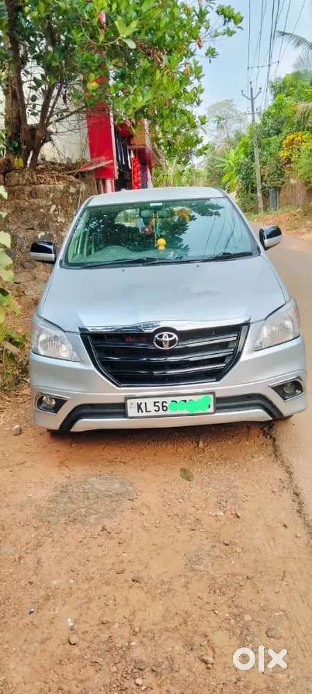 Toyota Innova 2011 Diesel 280000 Km Driven Original Kerala