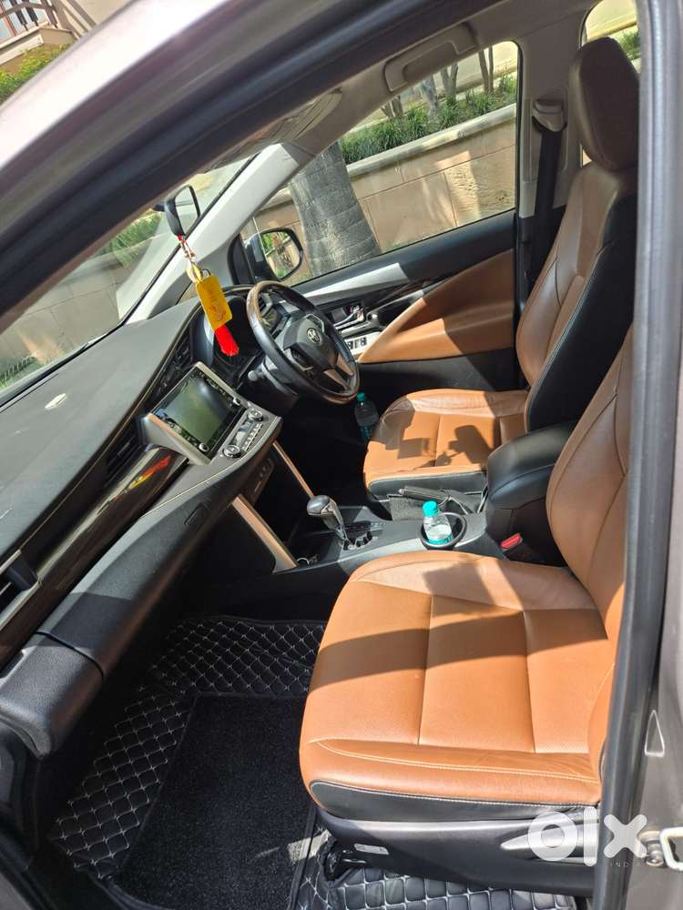 Toyota Innova Crysta 2.8z Automatic, 2022, Diesel