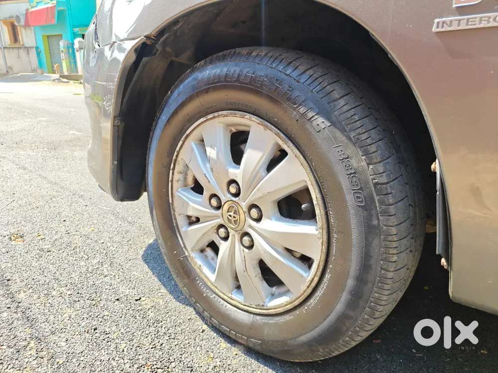 Toyota Innova 2011 2.5 V Diseal