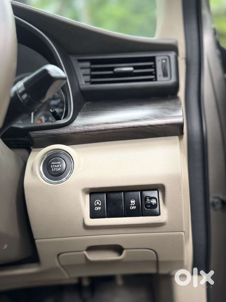 Toyota Rumion V Mt, 2025, Petrol
