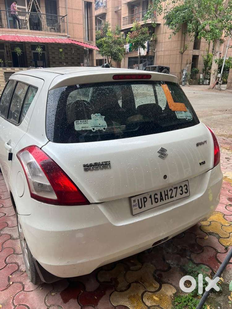 Maruti Suzuki Swift Petrol Manual 2012