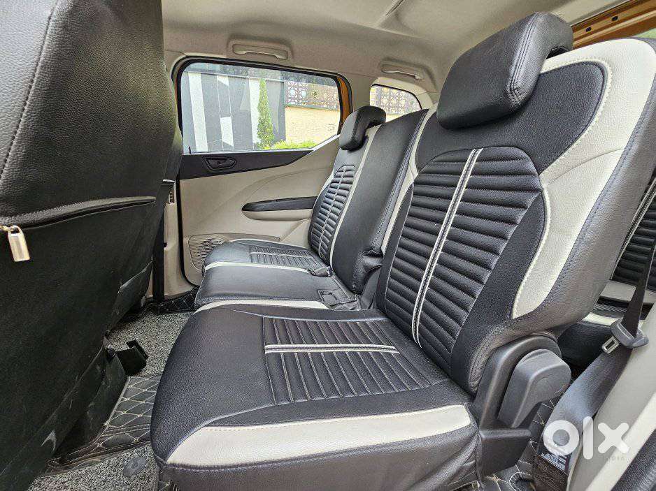 Renault Triber Rxt, 2023, Petrol