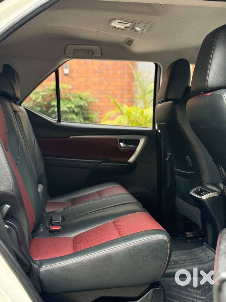 Toyota Fortuner Legender 4x4 At 2.8, 2022, Diesel