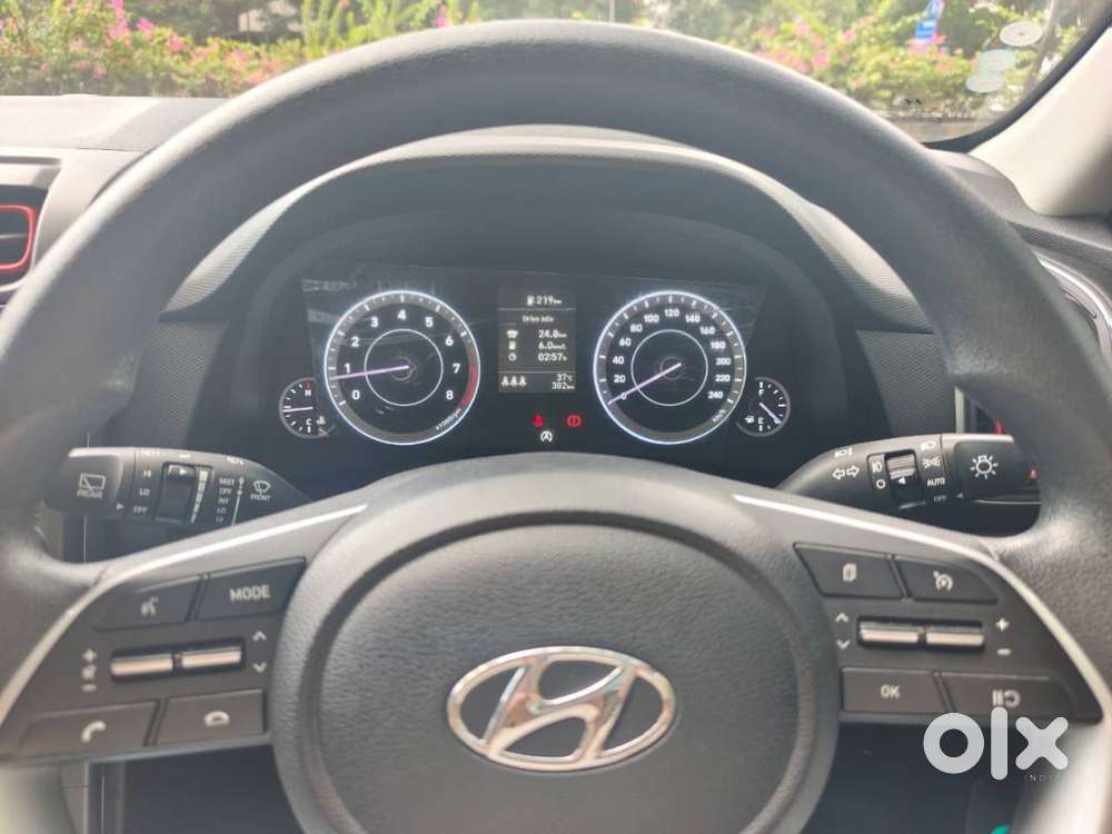 Creta - S Plus Knight Edition (23500 Km Driven)