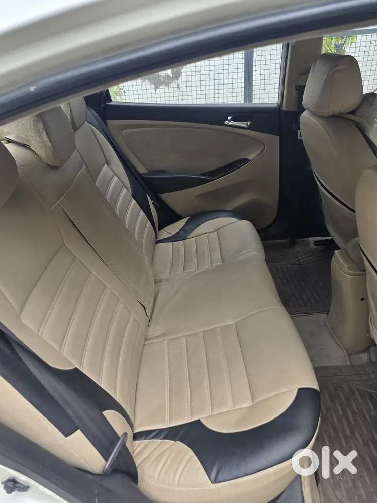 Hyundai Verna Crdi Mt 2012 Model