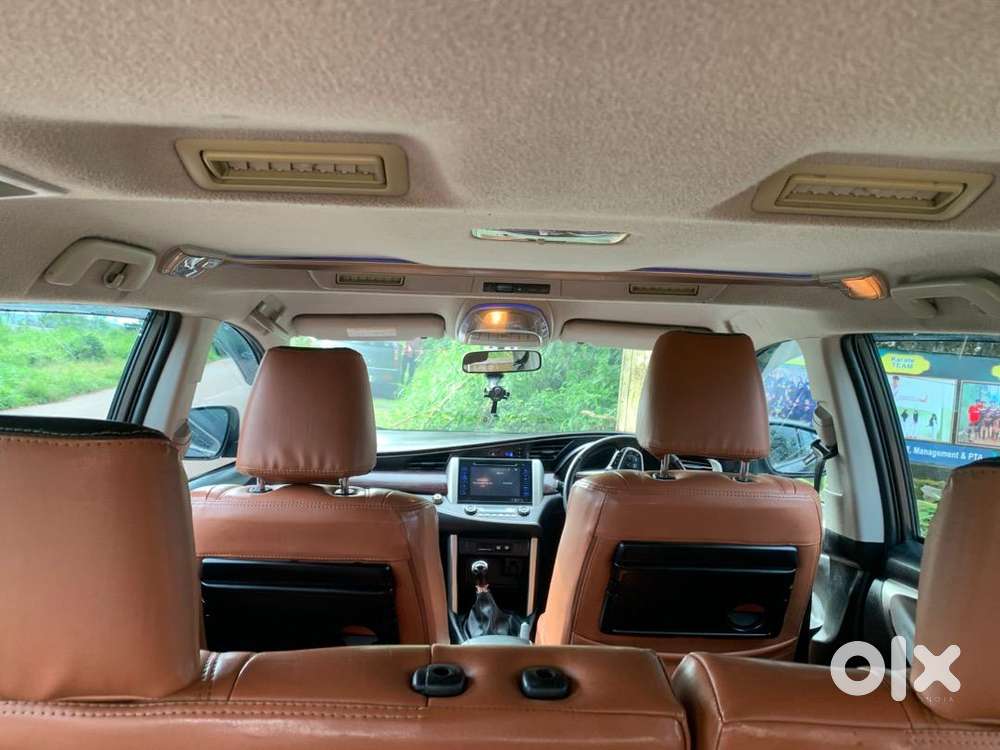 Toyota Innova Crysta 2018 Diesel Well Maintained