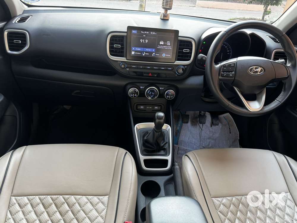 Hyundai Venue S (o) 1.2 Petrol Knight Edition, 2021, Petrol