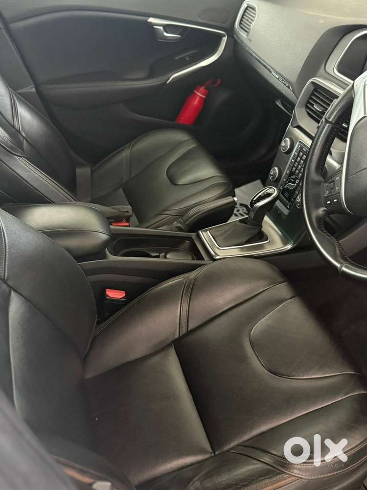 Volvo V40 Cross Country 2016 Diesel Good Condition