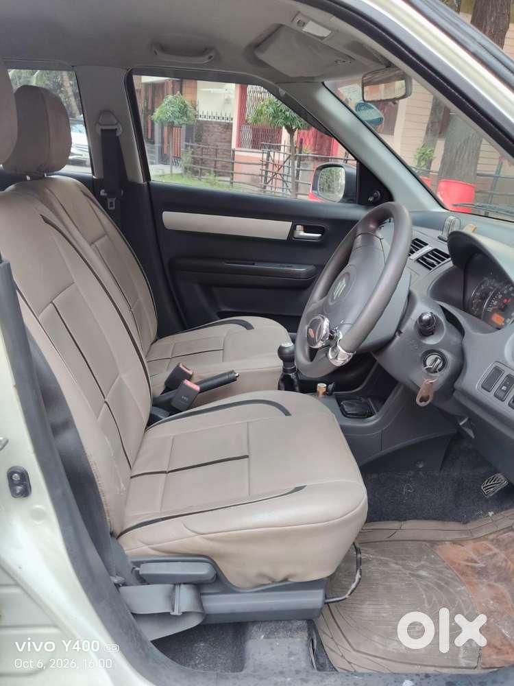 Maruti Suzuki Swift Vxi 1.2 Abs Bs-iv, 2011, Petrol