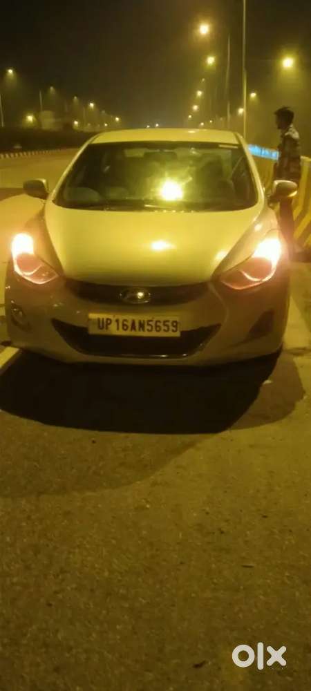 Hyundai Elantra 2013 Diesel 90000 Km Driven