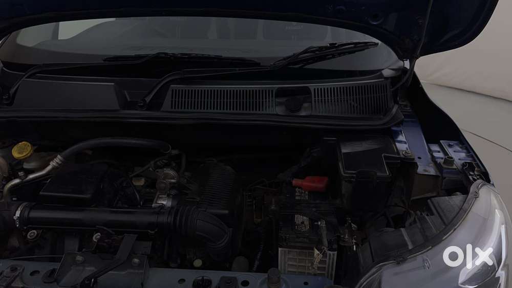 Renault Triber 1.0 Rxz Dual Tone, 2023, Petrol