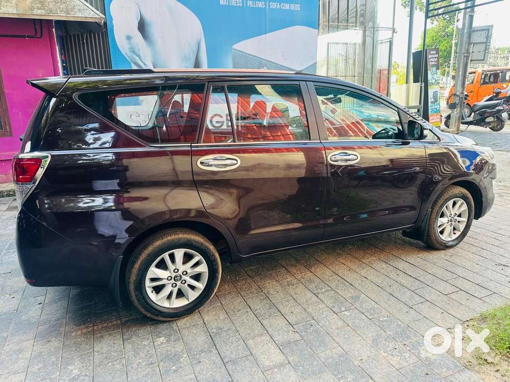Toyota Innova Crysta 2.4 V 7 Str, 2017, Diesel