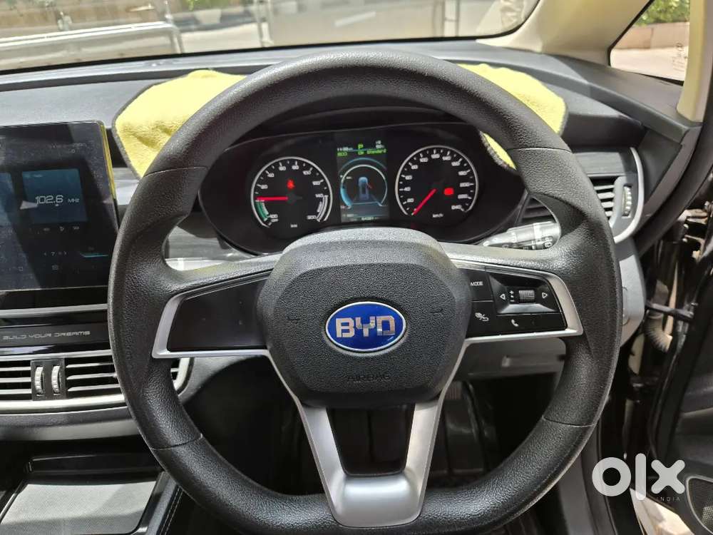 Byd E6 2024  Under Warranty  520km Range  Pristine Condition