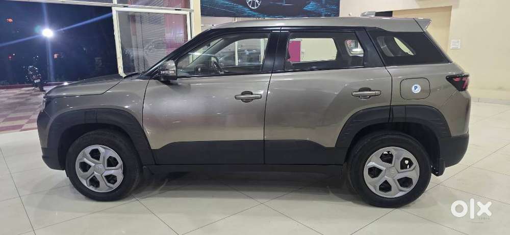 Maruti Suzuki Brezza 1.5 Vxi Smart Hybrid, 2022, Petrol