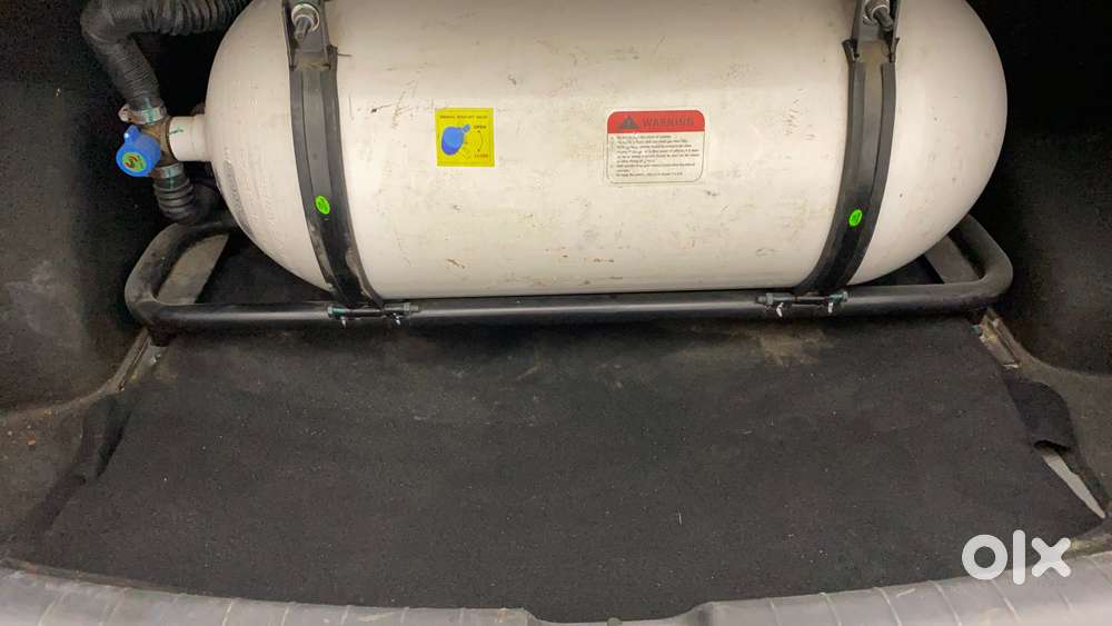 Hyundai Aura 1.2 Sx Cng, 2023, Cng & Hybrids