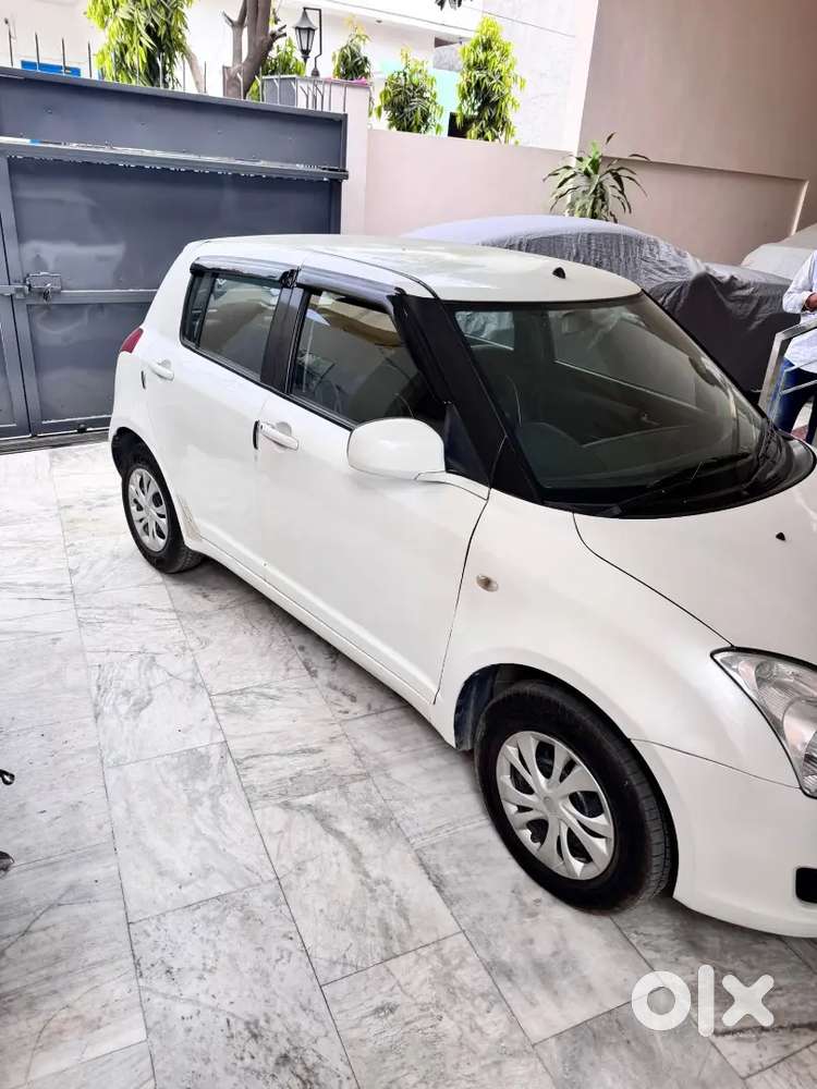 Maruti Suzuki Swift 2011 Diesel Well Maintained ,service Is Done