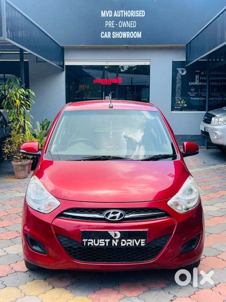 Hyundai I10 Sportz, 2012, Petrol