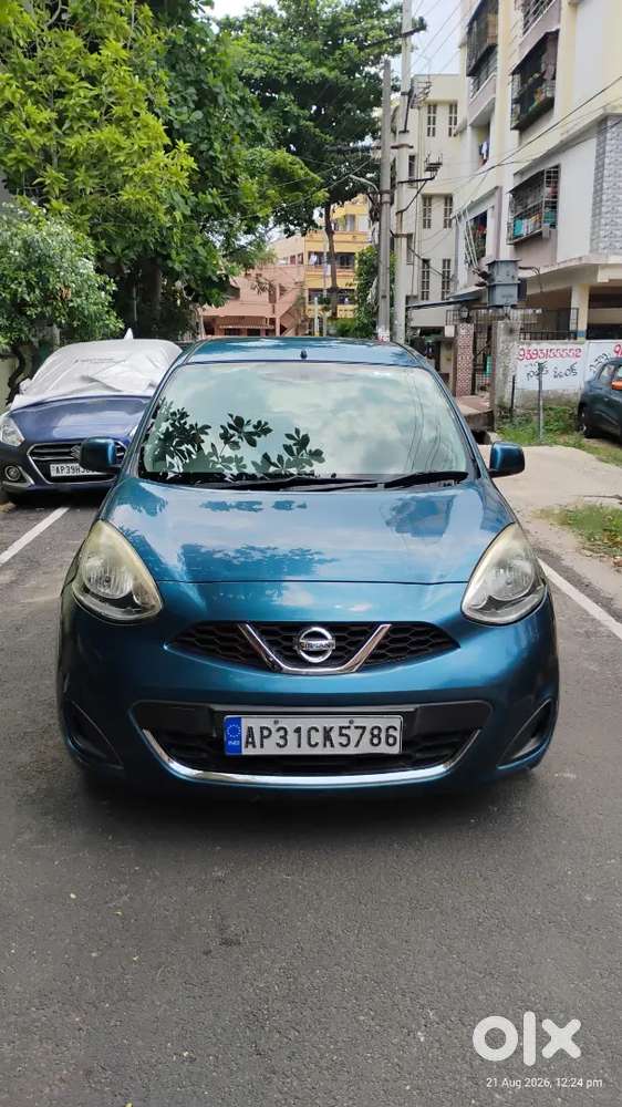 Nissan Micra Automatic 2013 Variant