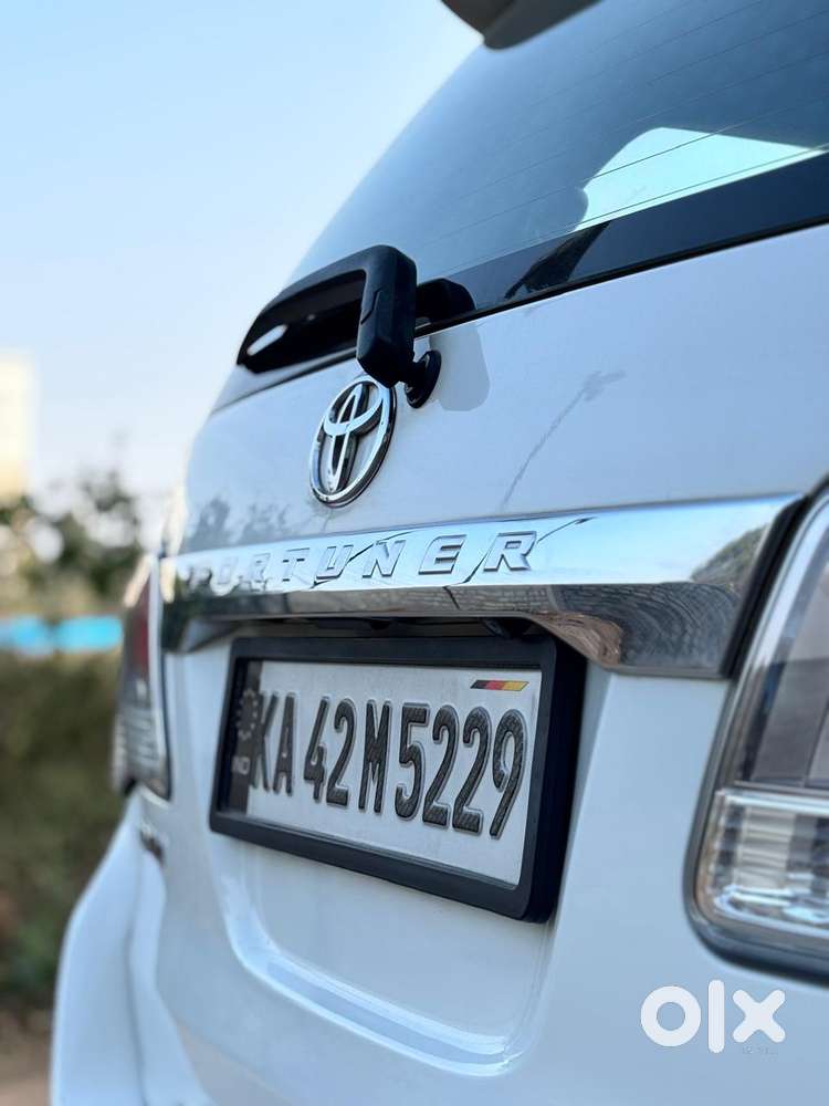 Toyota Fortuner 2011-2016 4x2 Manual, 2013, Diesel