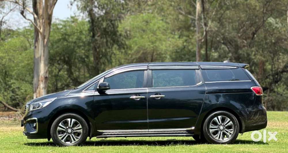Kia Carnival Premium, 2021, Diesel