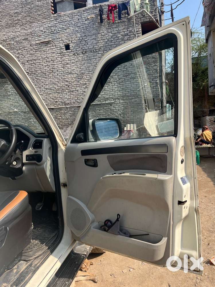 Mahindra Scorpio S6+