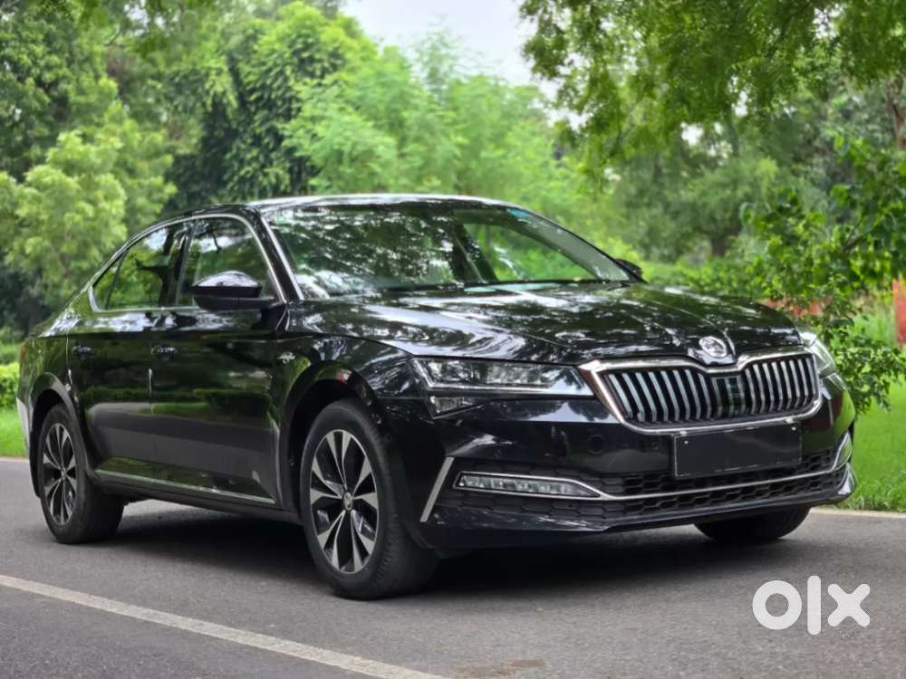 Skoda Superb 2.0 L&k Tsi At, 2023, Petrol