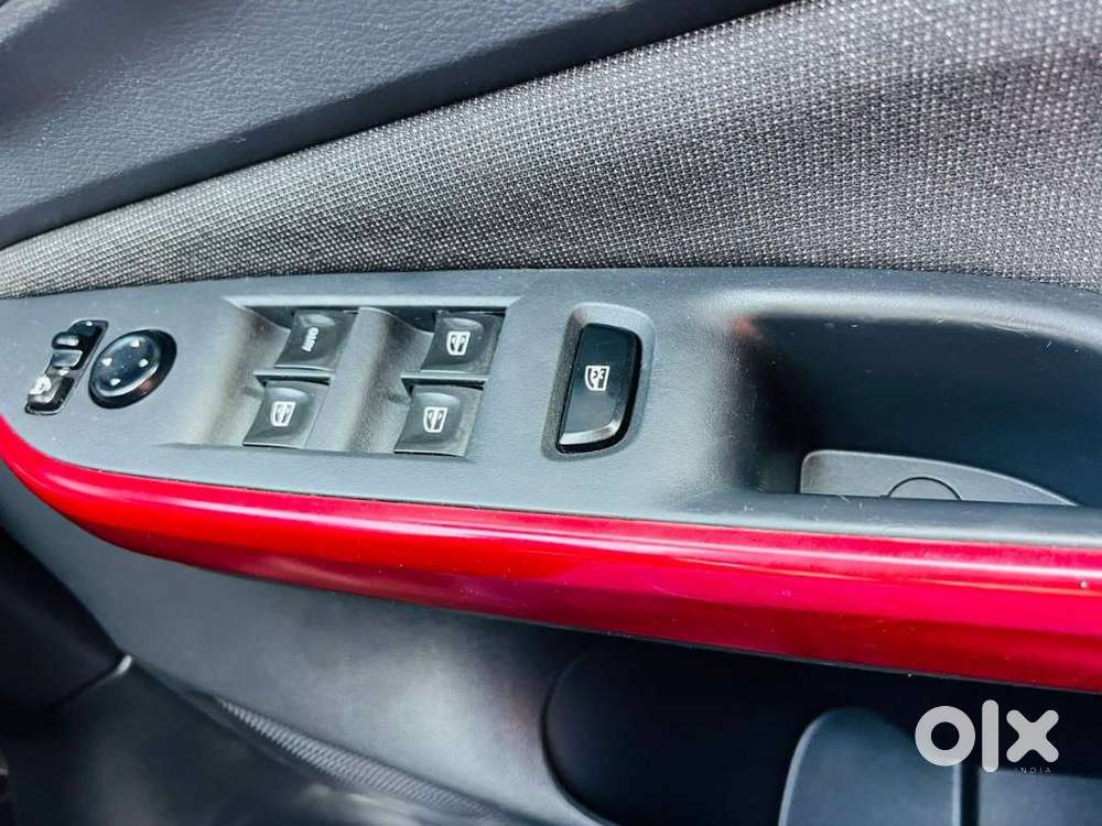 Nissan Magnite 1.0 Xv Red Edition, 2023, Petrol