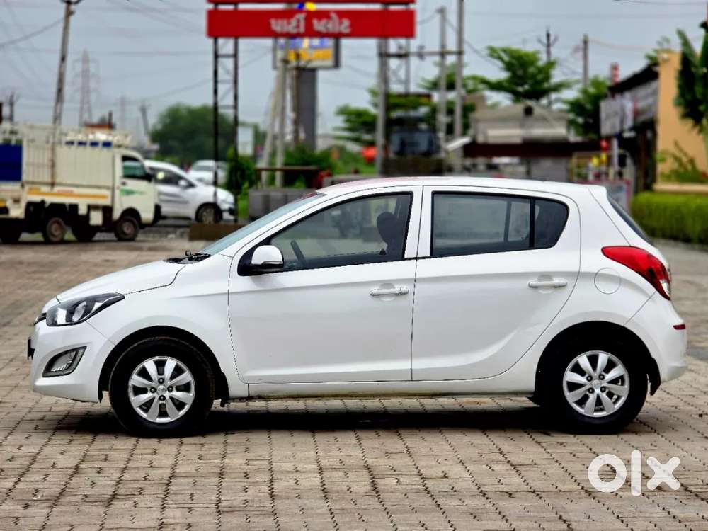 Hyundai I20 Sportz 1.4 Crdi, 2014, Diesel