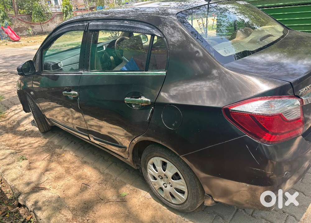 Honda Amaze 2016 End Petrol Top Model