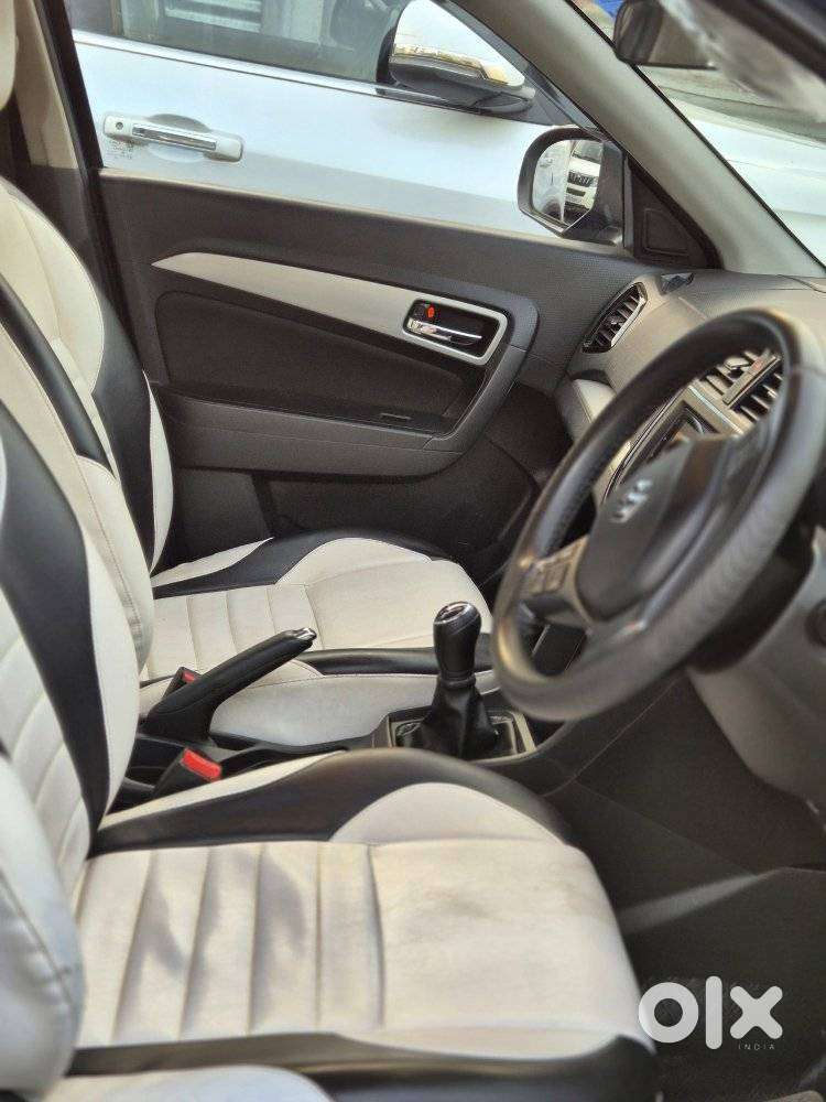 Maruti Suzuki Brezza 1.5 Zxi Smart Hybrid, 2020, Petrol