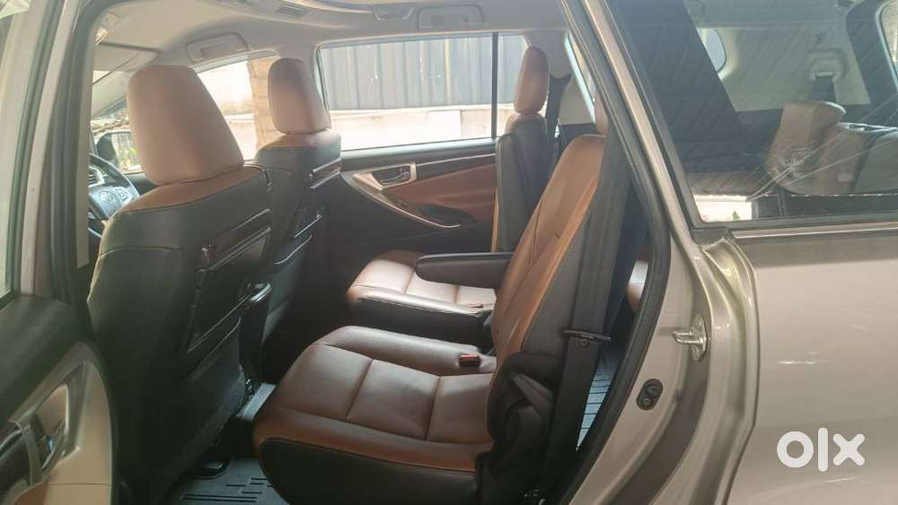 Toyota Innova Crysta