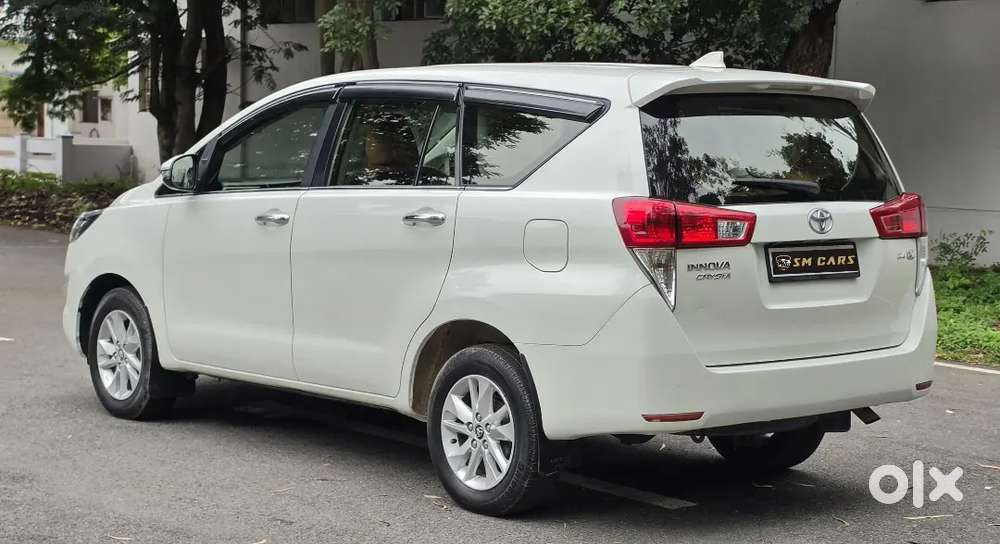 Innova Crysta 2.4 V Mt 2020