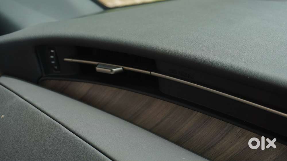 Lexus Lm 350h 4 Str Ultra Luxury, 2024, Petrol