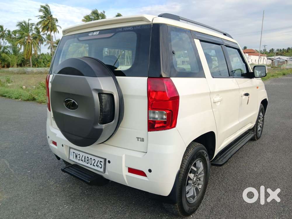 Mahindra Tuv 300 T10, 2018