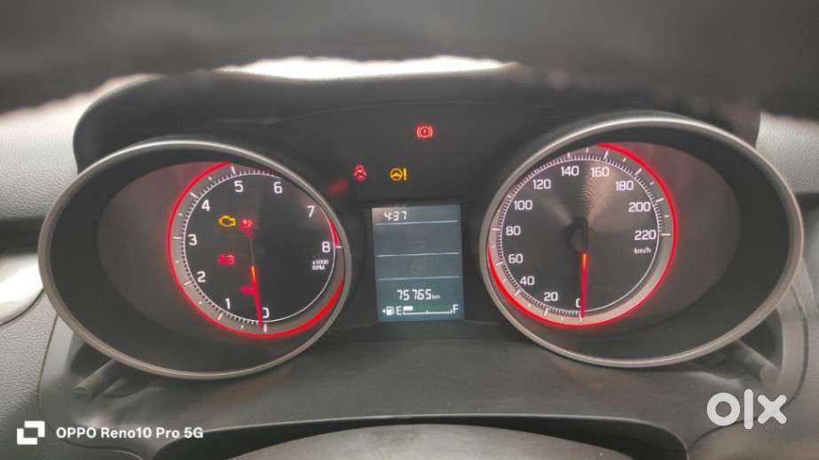 Maruti Suzuki Swift Vxi + Manual, 2019, Petrol