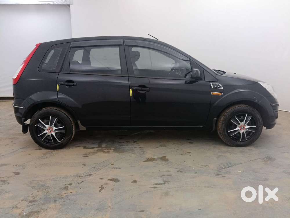 Ford Figo Petrol Zxi, 2014, Petrol