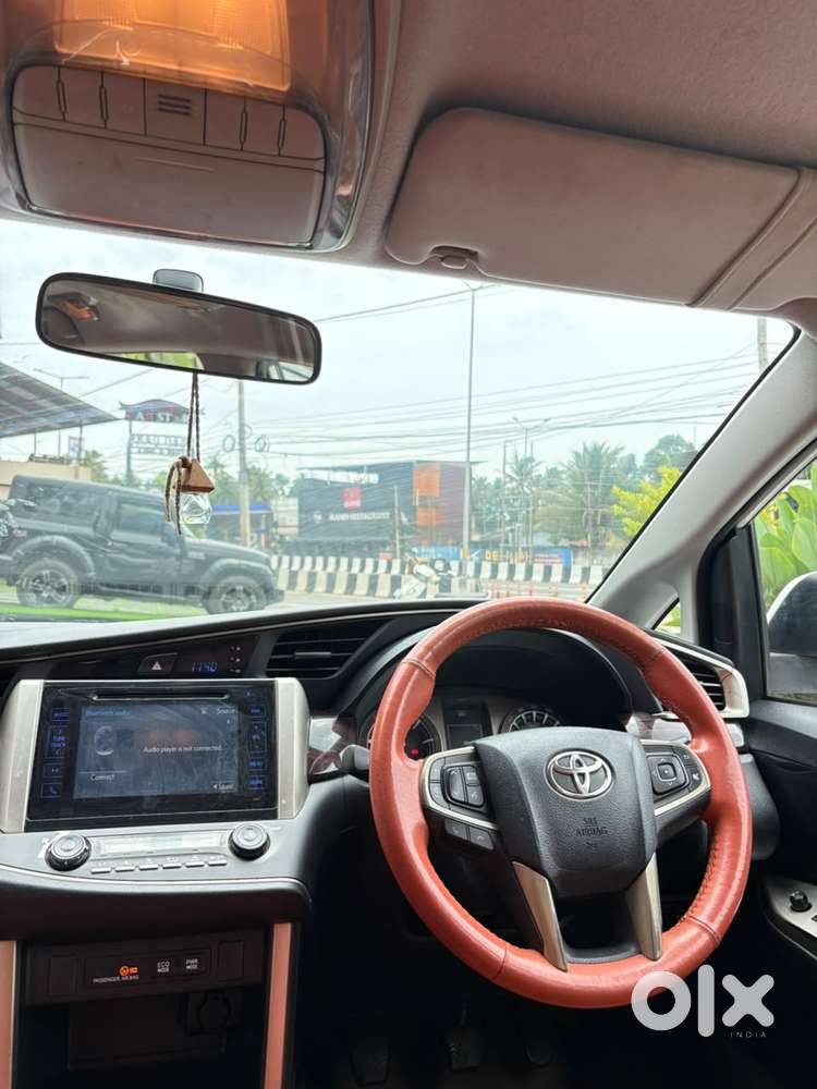 Toyota Innova Crysta 2.4 Vx Mt 8s, 2017, Diesel