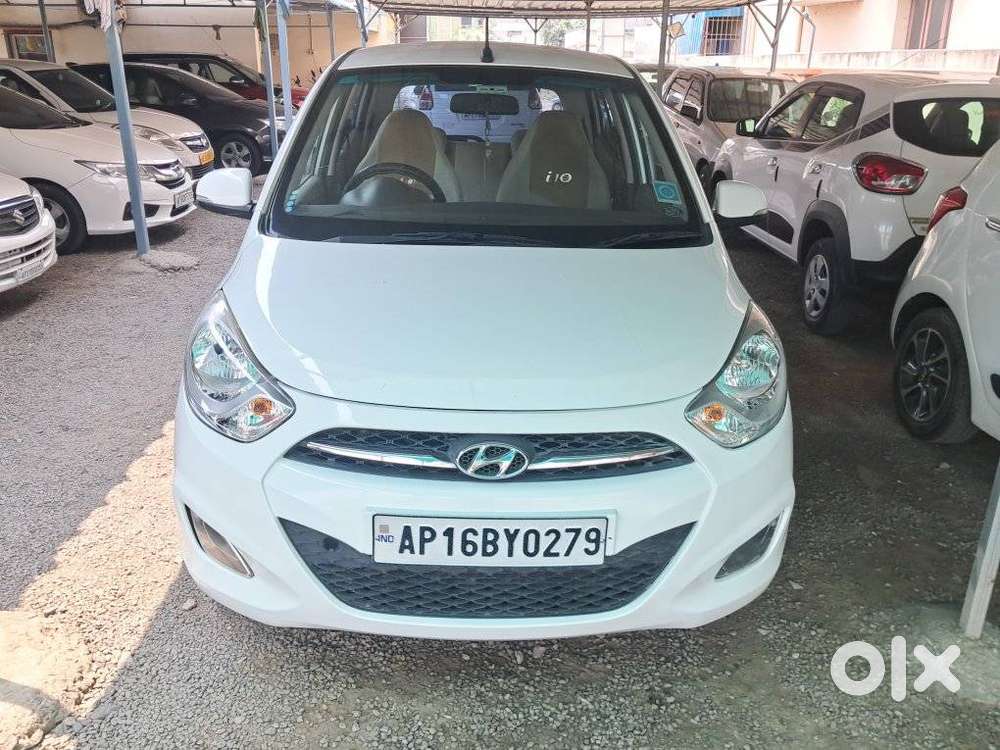 Hyundai I10 Sportz, 2011, Petrol