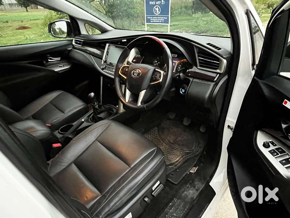 Toyota Innova Crysta 2.4 Z 7 Str, 2024, Diesel