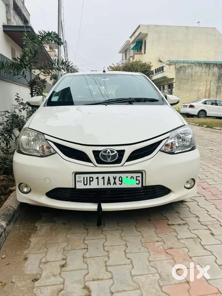 Toyota Etios Liva 2015 Car Up11 Number 9495 White Colour Agency Servic