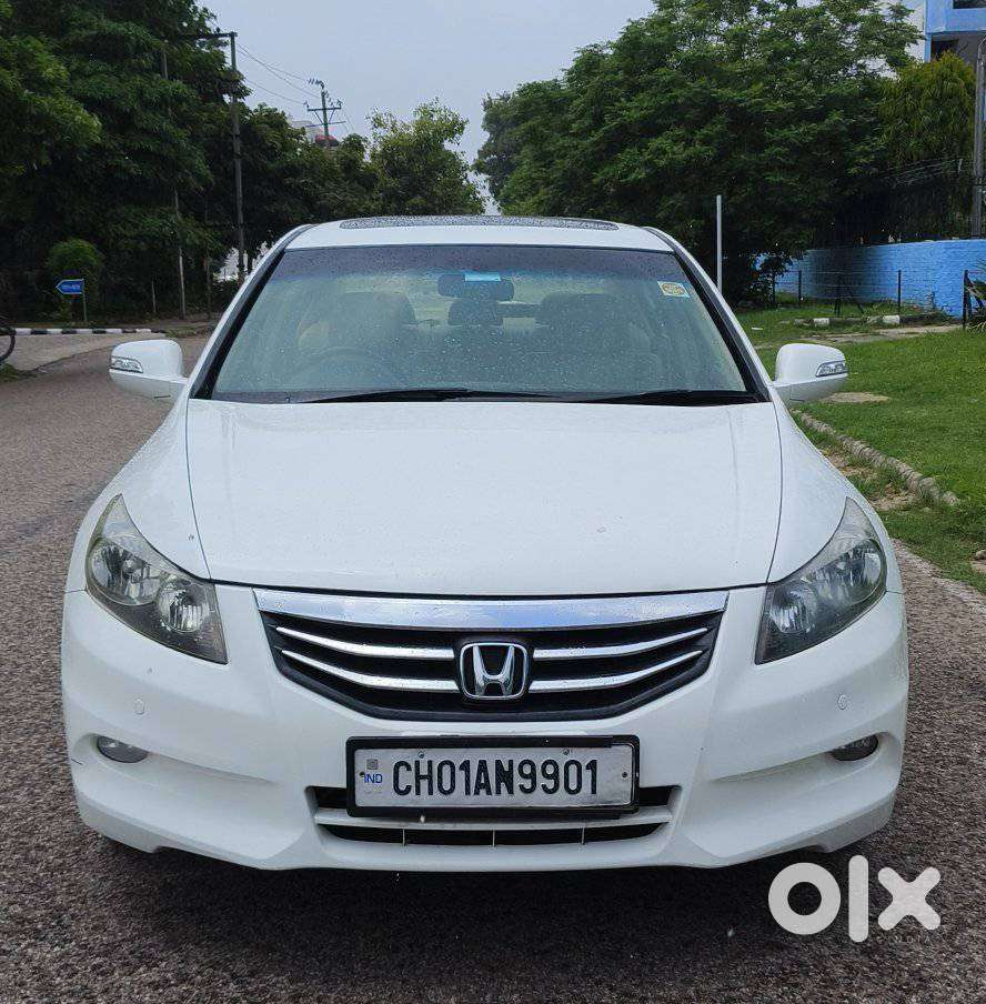 Honda Accord 2.4 Manual, 2012, Petrol