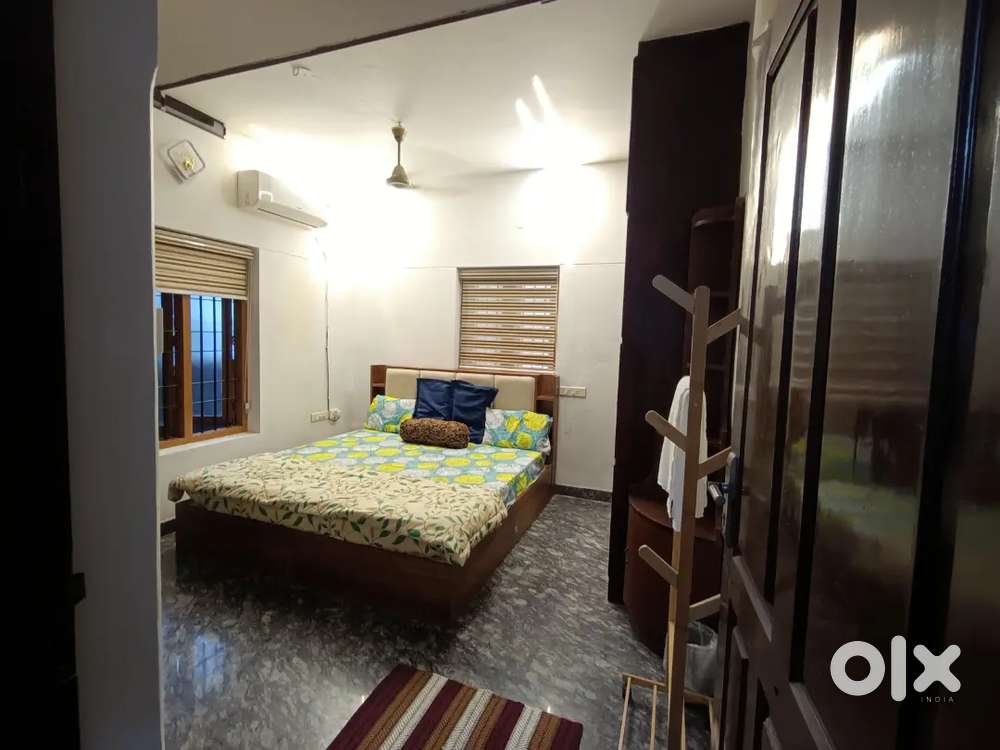 1BHK in MG Road