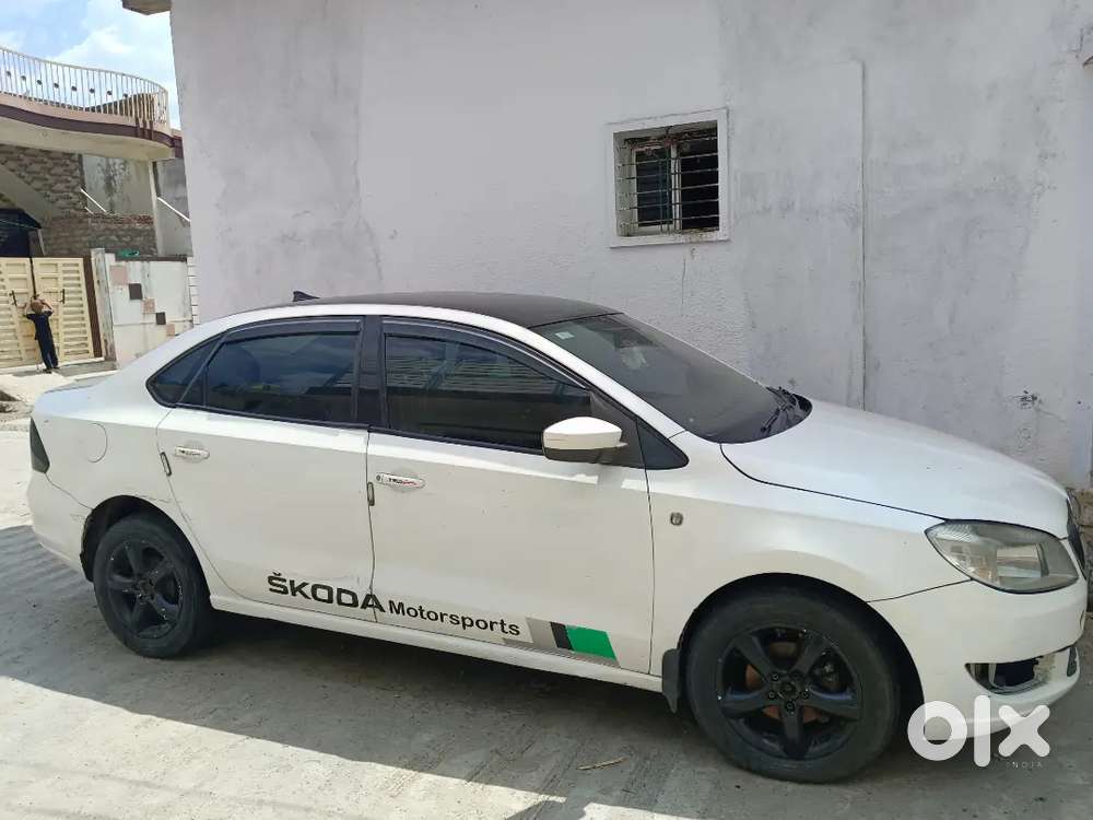 Skoda Rapid Elegance 2013 Diesel Car