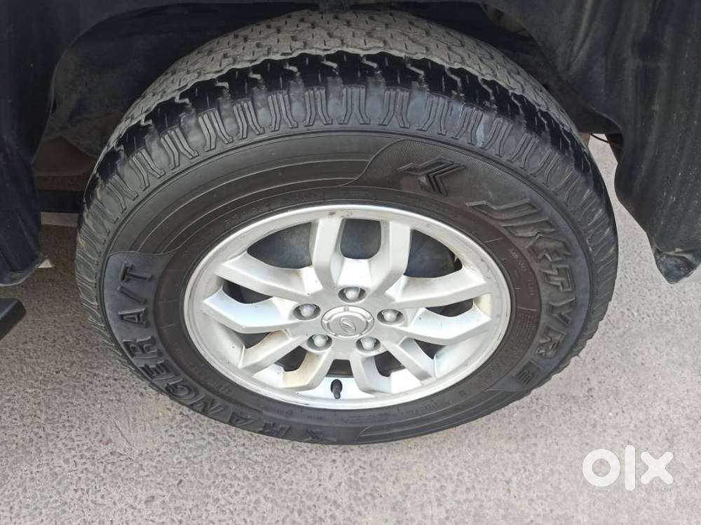 Mahindra Tuv 300 Mhawk100 T8, 2017, Diesel